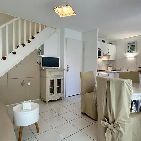 Ti Nana - Douce Parenthese A Deux Pas De La * לה קרוטואה